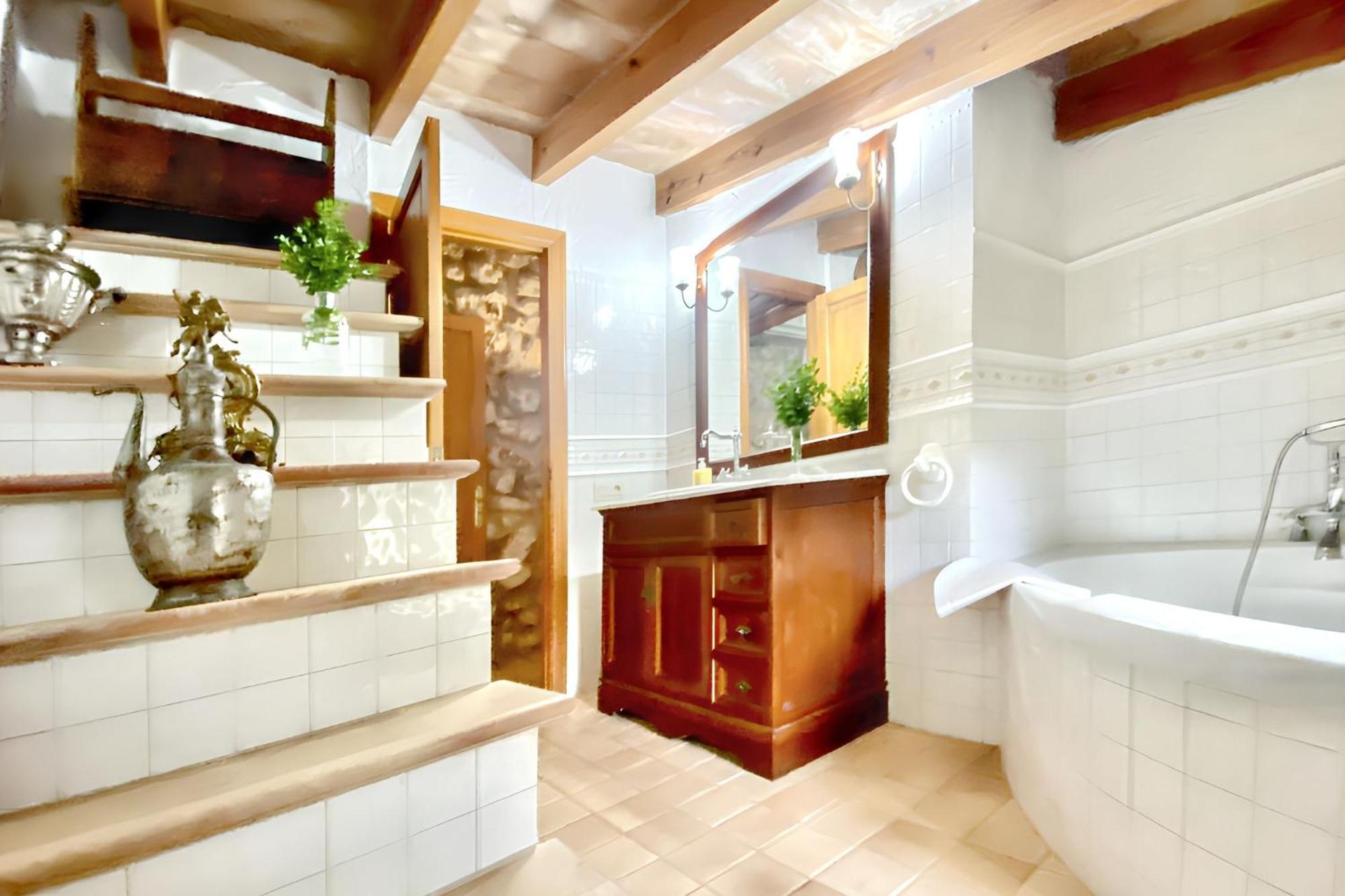 Spacious With Mountain View In Apartment