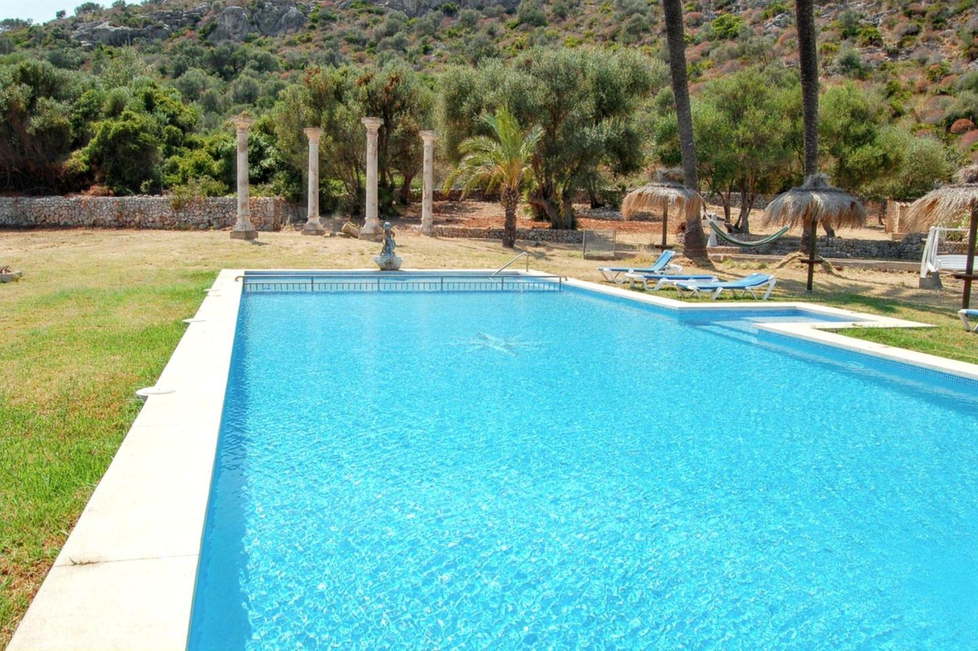 Apartment Spacious With Mountain View In Pollença