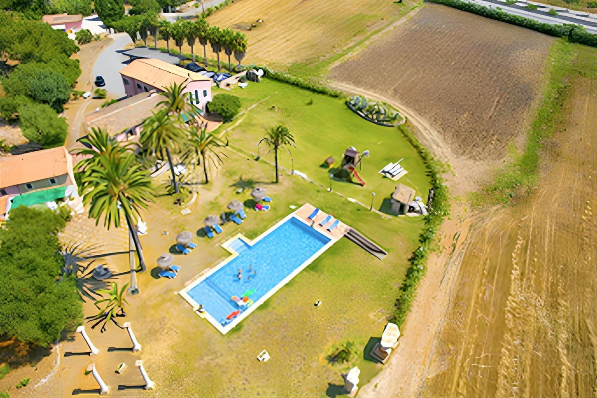 Spacious With Mountain View In Apartment Pollença