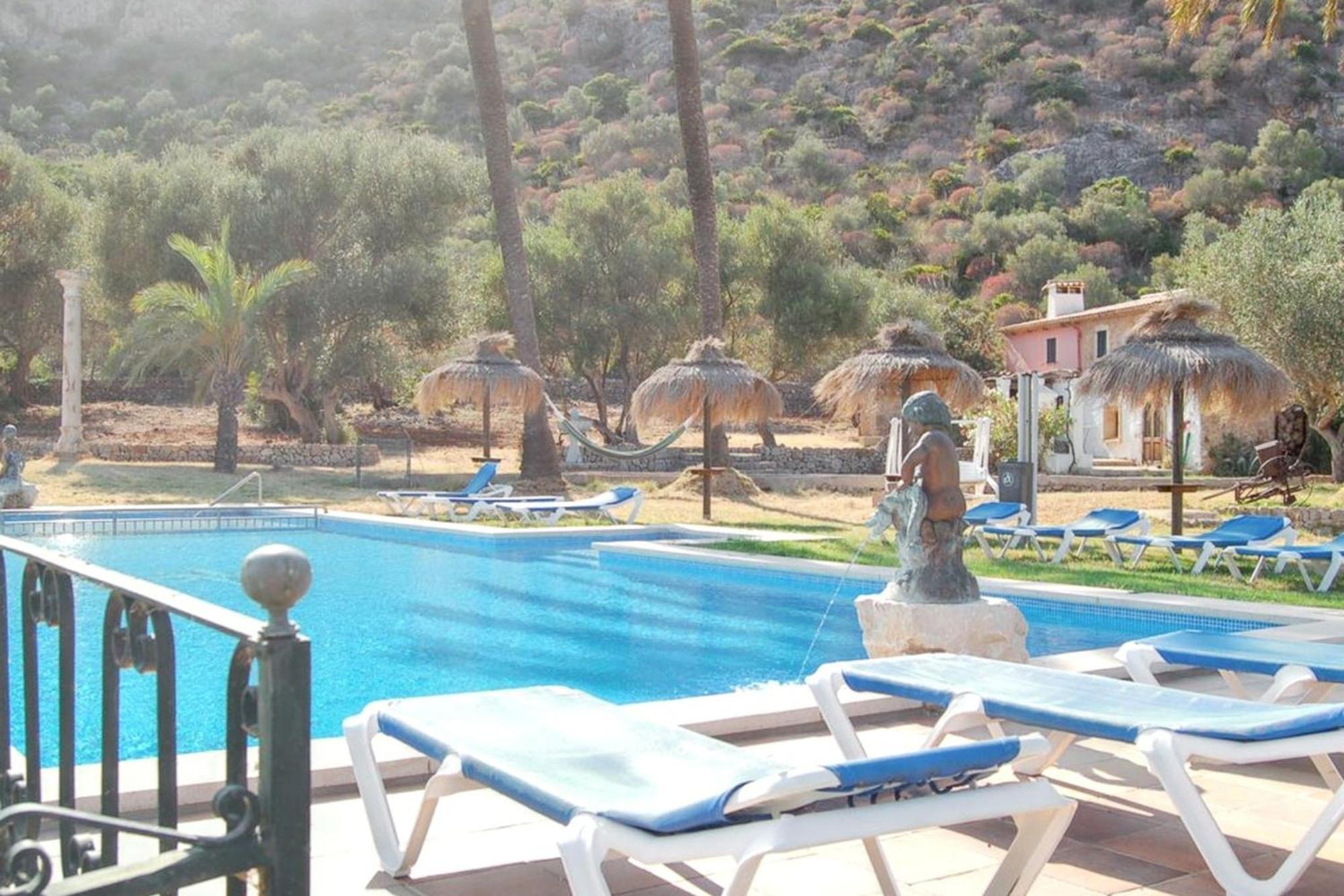 Apartment Spacious With Mountain View In Pollença